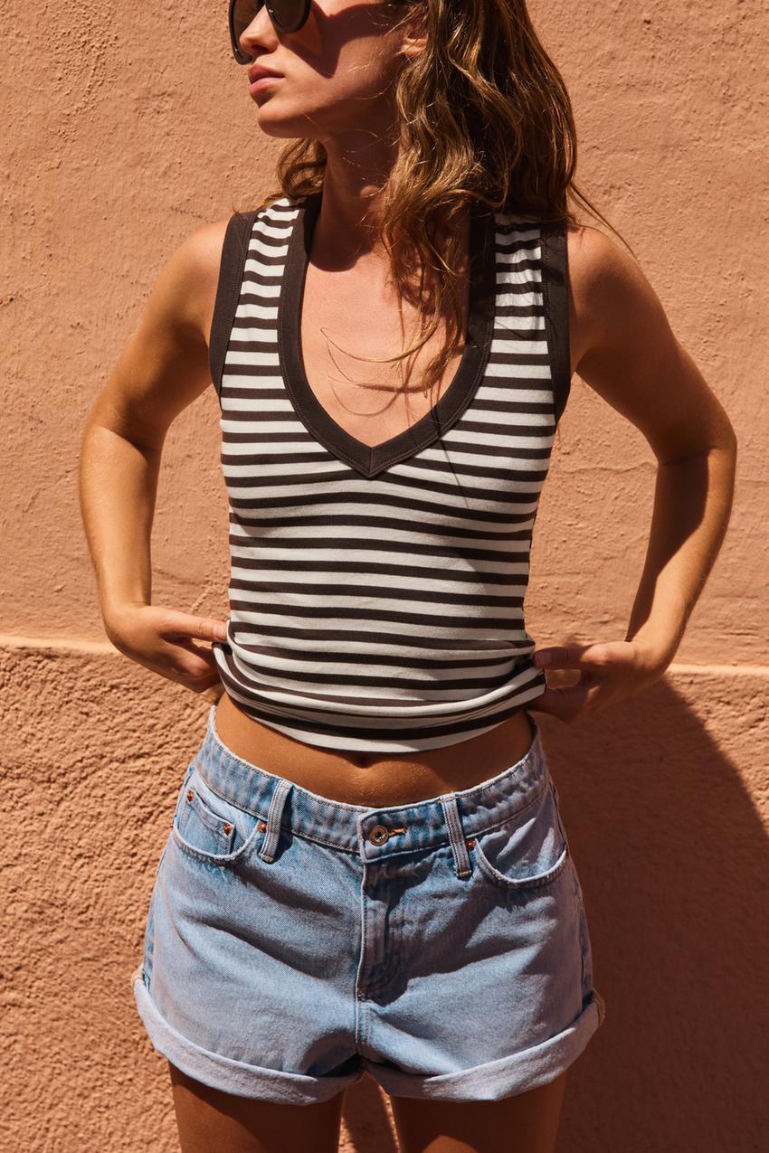 T-shirt en coton à décolleté en V